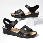 Fashion Women Shoes Sandals Plastic Sandals Mom Shoe Wedge Sandal Lady Black Open Shoes